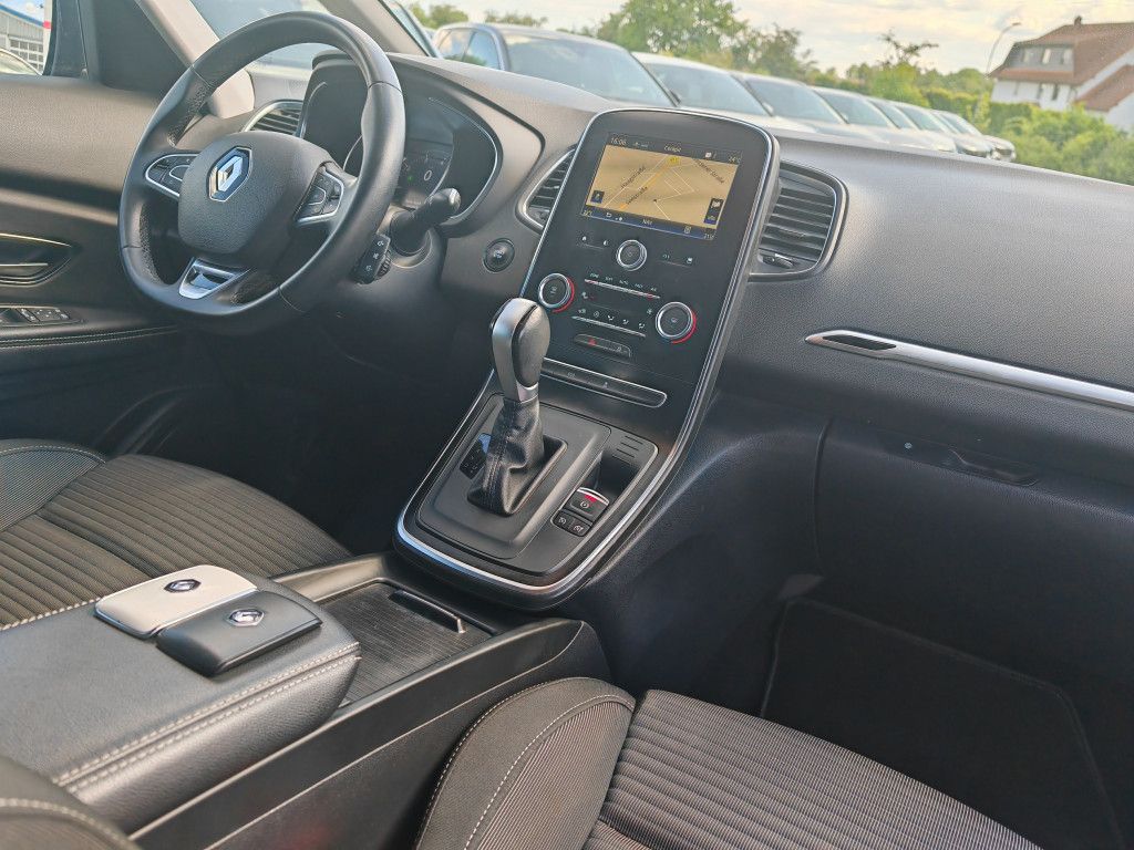 Renault Grand Scenic TCe 140 EDC - Samsaru's Car Outlet