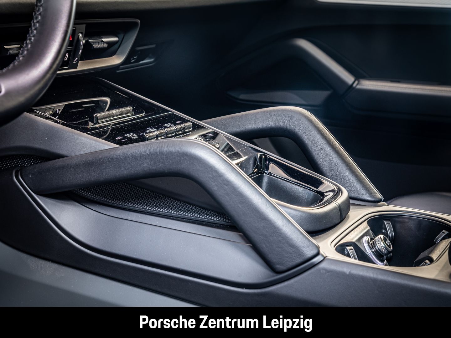 Porsche Cayenne E-Hybrid Coupe Sportabgas el.AHK Luft