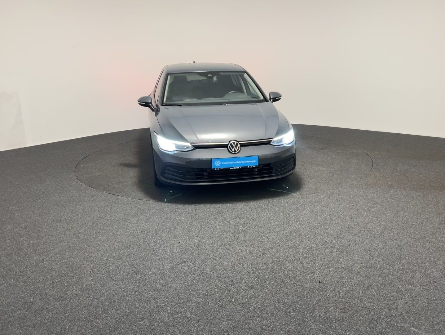 Volkswagen Golf VIII 1.0 eTSI DSG United - Samsaru's Car Outlet
