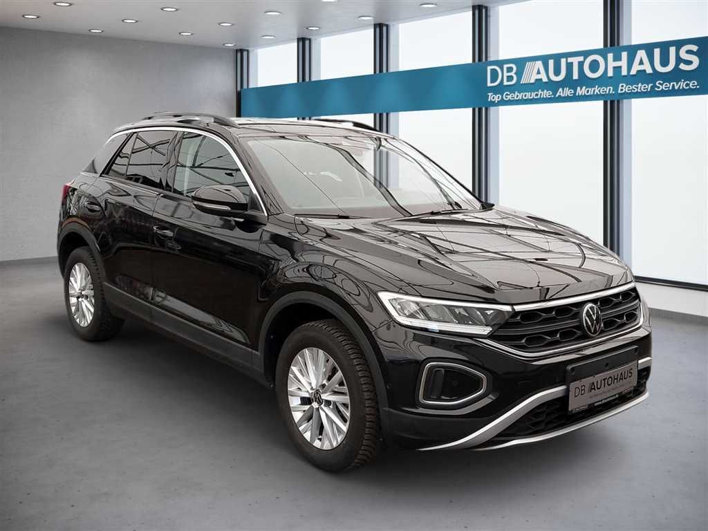 Volkswagen T-Roc Life 1.5 TSI DSG - Samsaru's Car Outlet