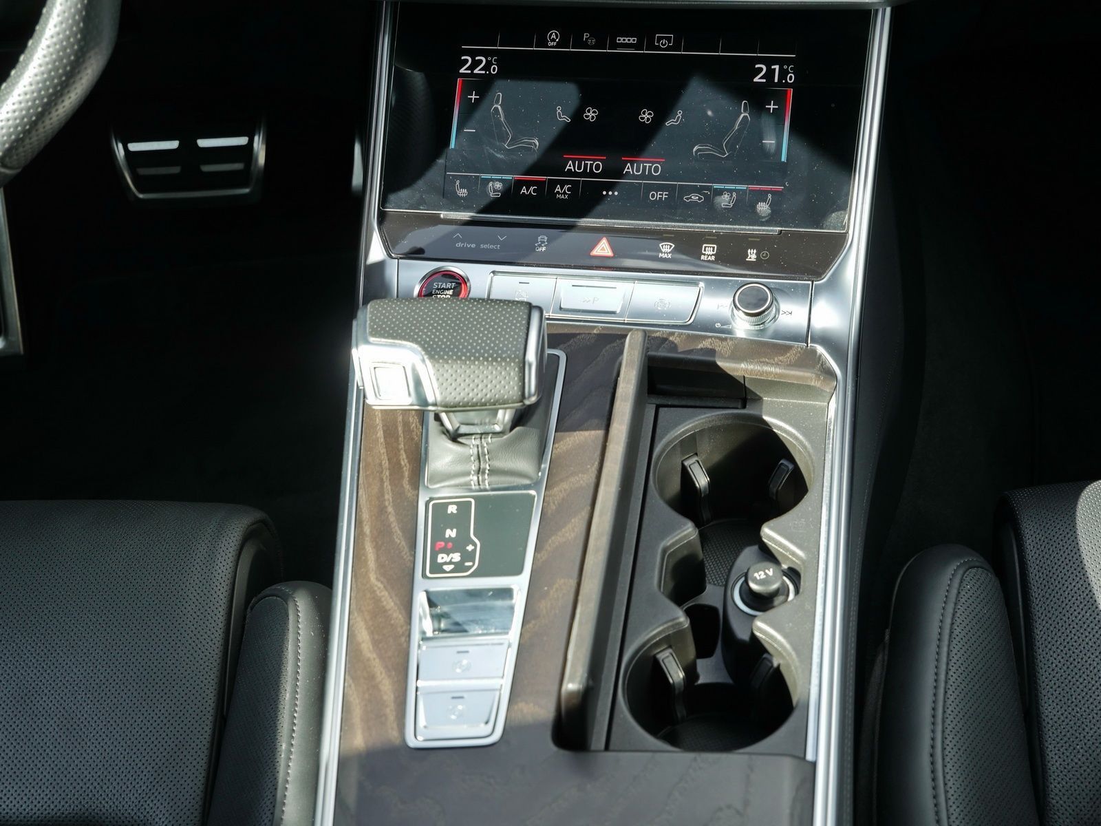 Audi RS 6 Avant qu. Keramik*Sport-Aga*305km/h*Pano