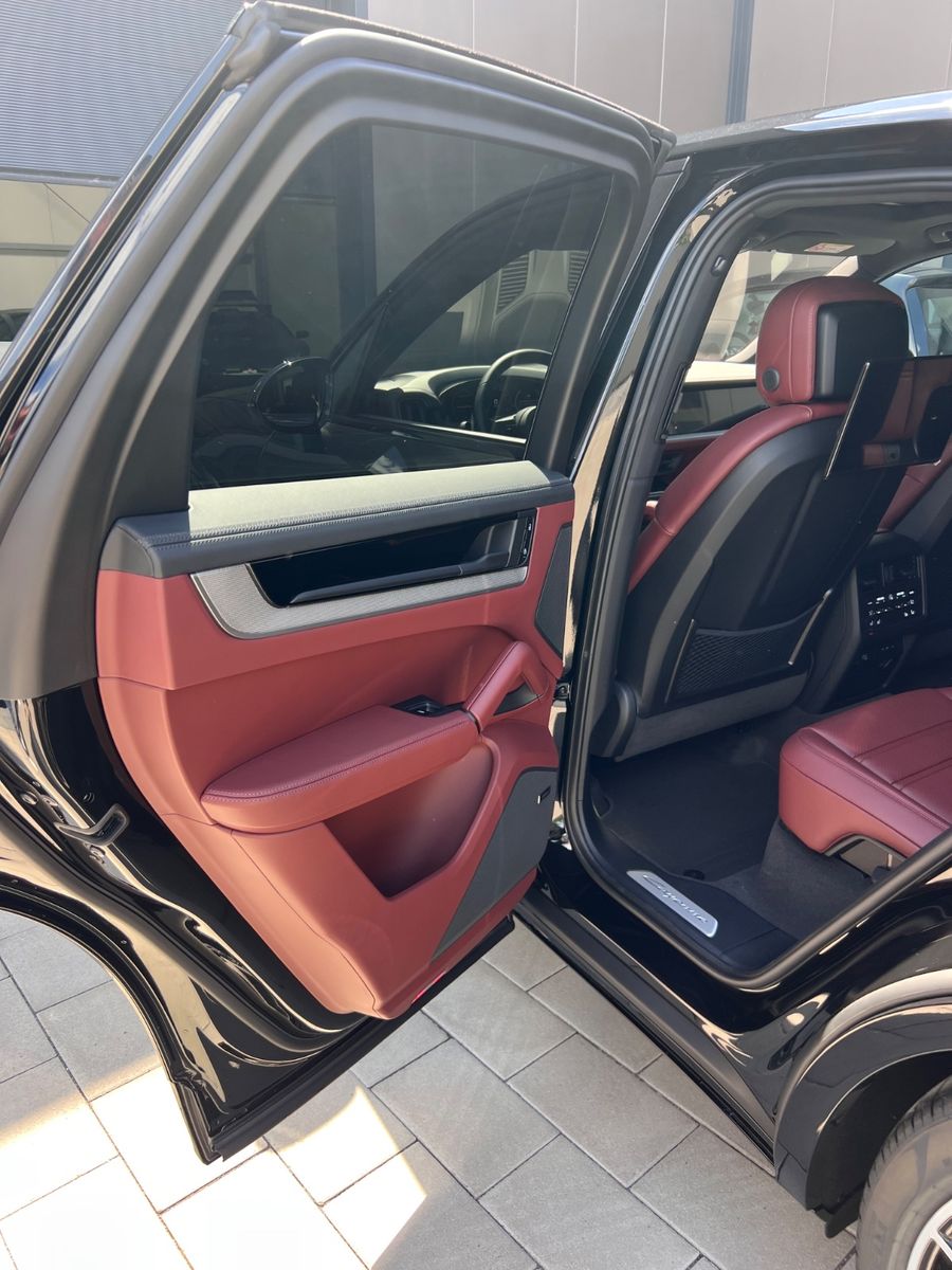 Porsche Cayenne Pano/22"/Head-Up/H- Achs/Masage/TV/RSE
