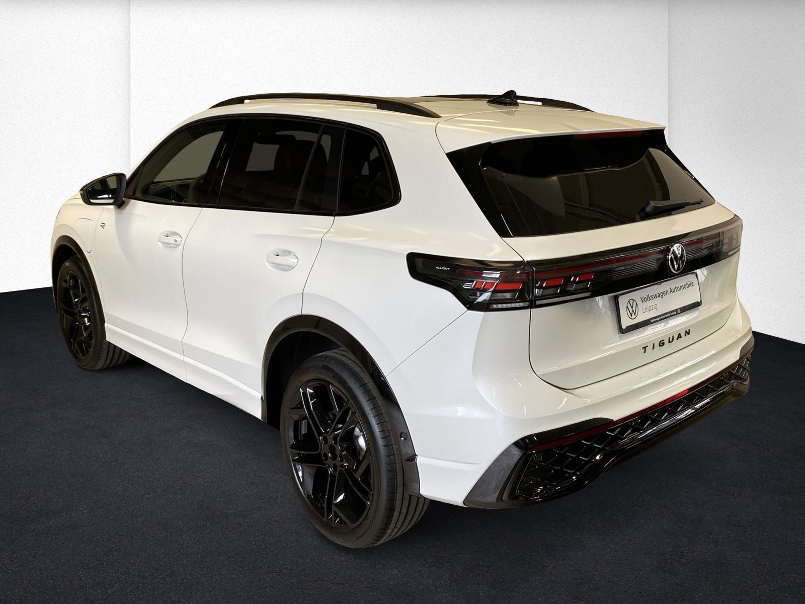 Volkswagen Tiguan R-Line 1.5 l eHybrid 200 kW AHK*PSD*SOUND