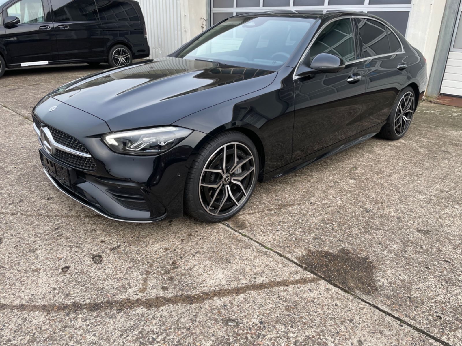 Mercedes-Benz C 220d AMG - Samsaru's Car Outlet