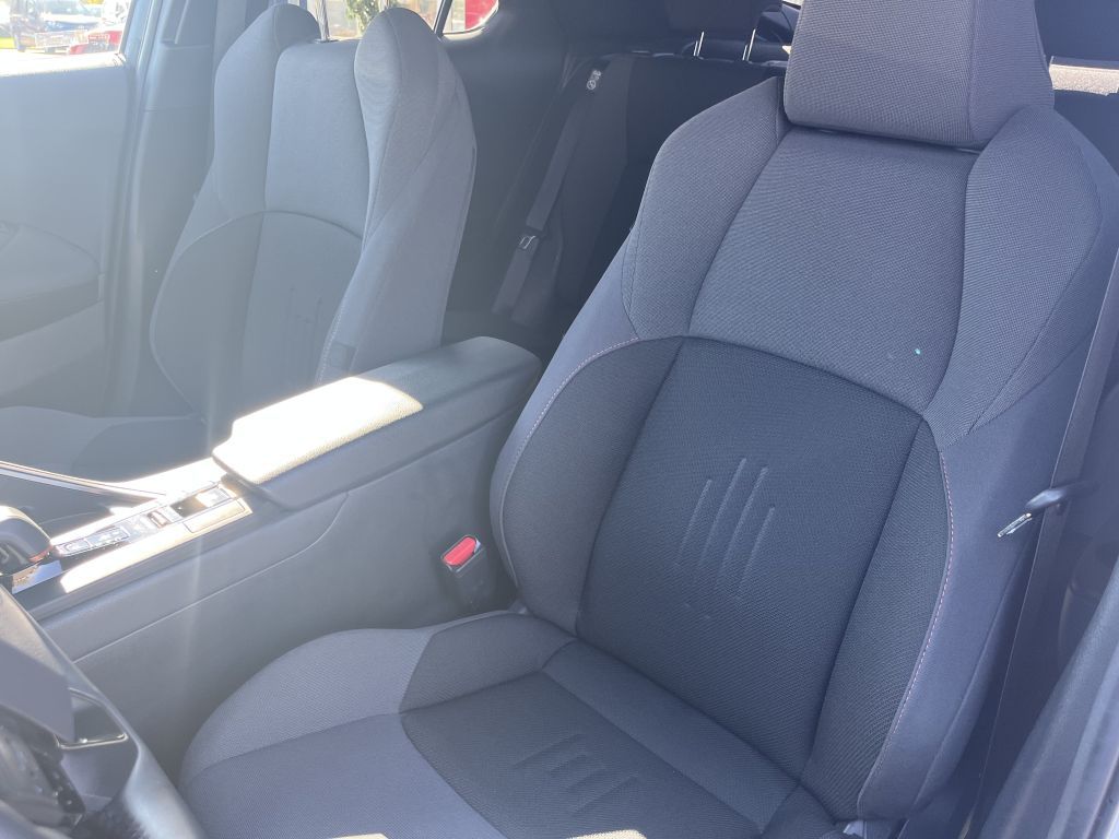 Toyota C-HR 1.8 Hybrid - Samsaru's Car Outlet