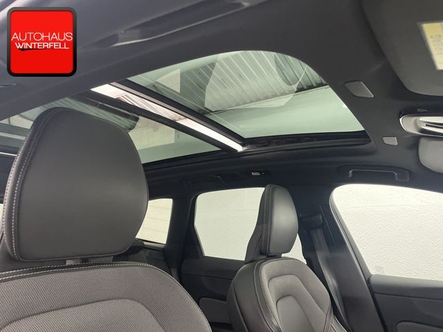 Volvo XC60 B4 AWD PLUS DARK - Samsaru's Car Outlet