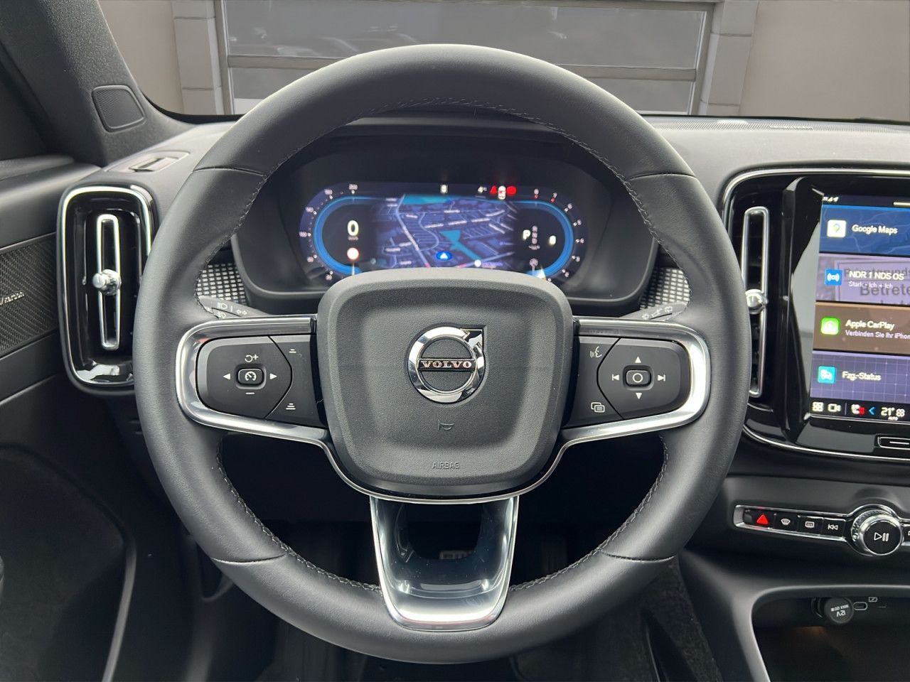 Volvo XC40 B3 Ultra Black Edition AHK BUSINESS PAKET