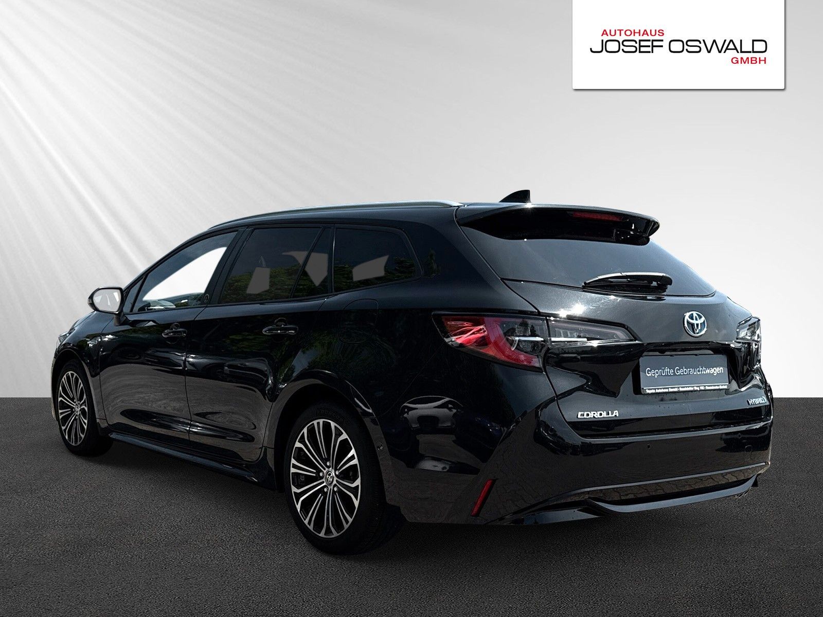 Toyota Corolla Touring Sports Hybrid - Samsaru's Car Outlet