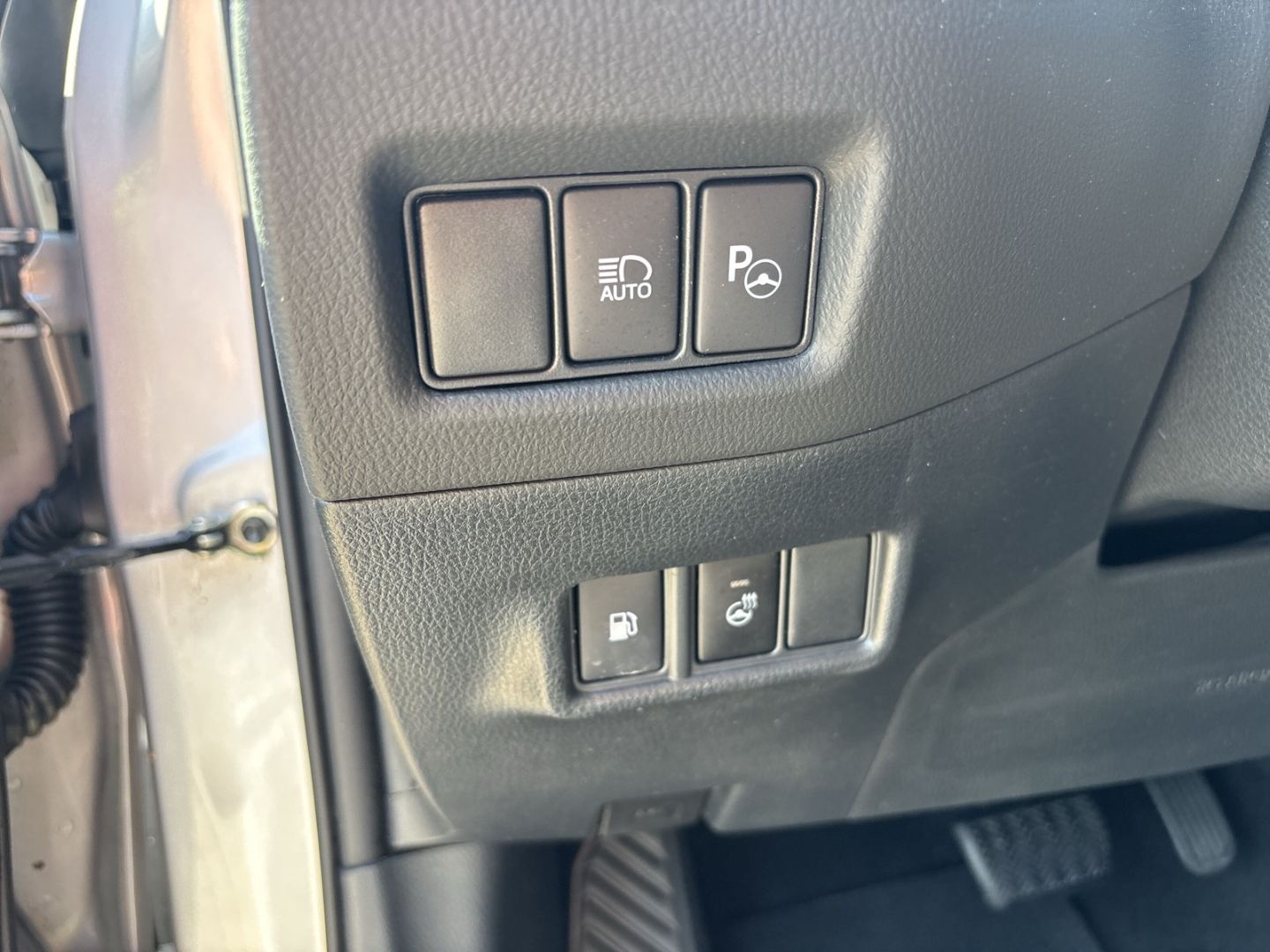 Toyota C-HR Hybrid GR Sport - Samsaru's Car Outlet