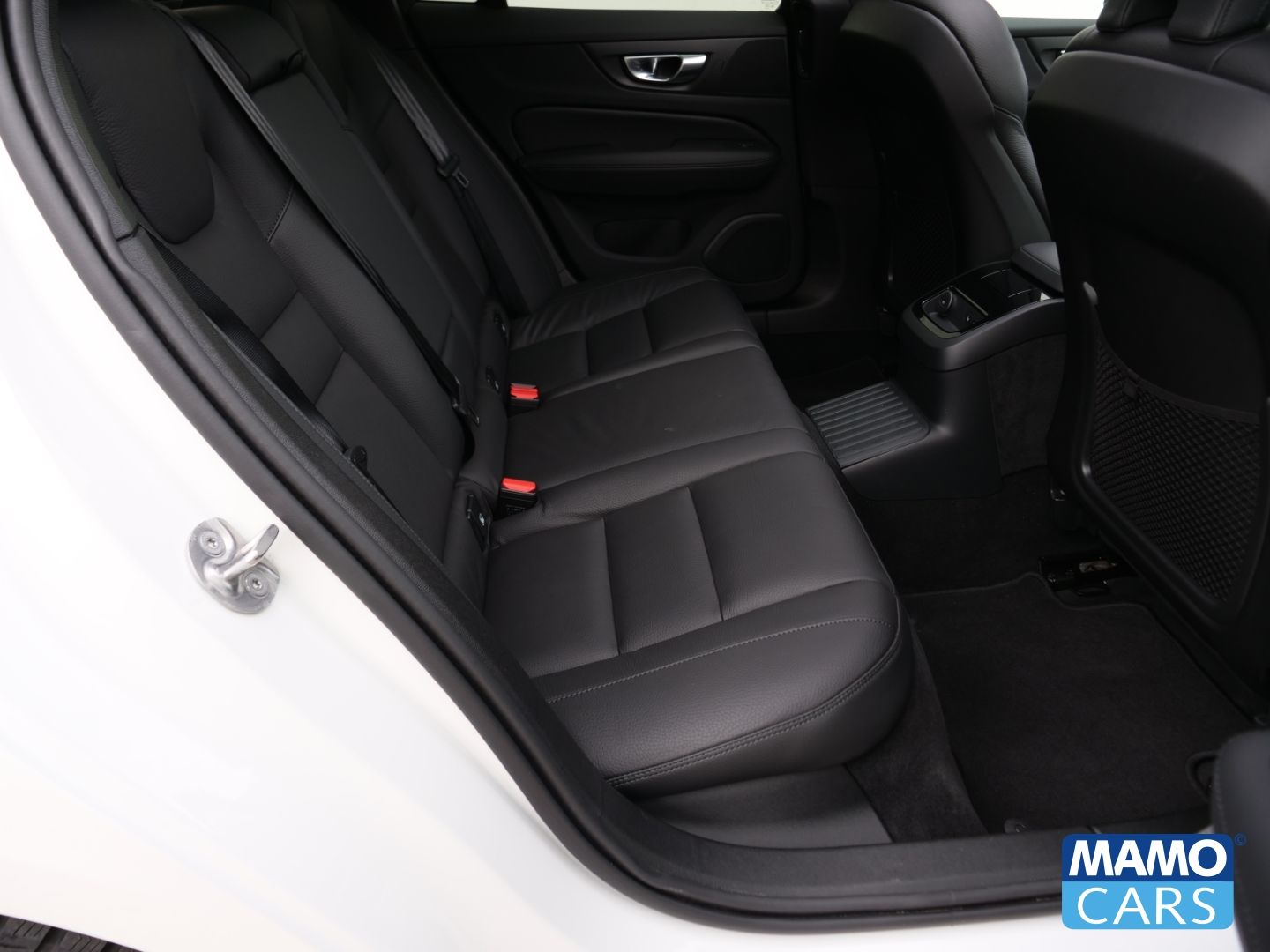 Volvo V60 T6 AWD Recharge Ultra Dark ACC/AHK/360°/PANO