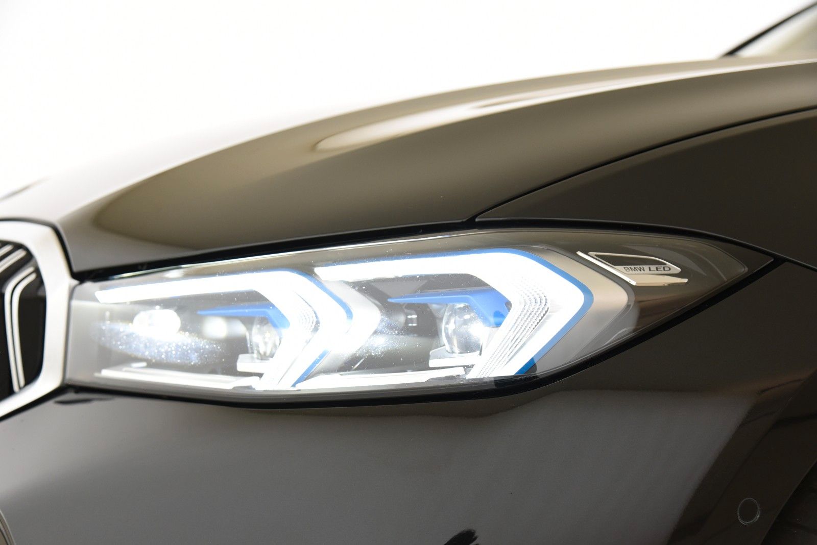 BMW 320d Touring xDrive M Sport ACC LED HUD H&K AHK