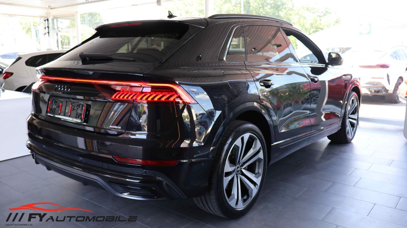 Audi Q8 50 TDI quattro S Line - Samsaru's Car Outlet