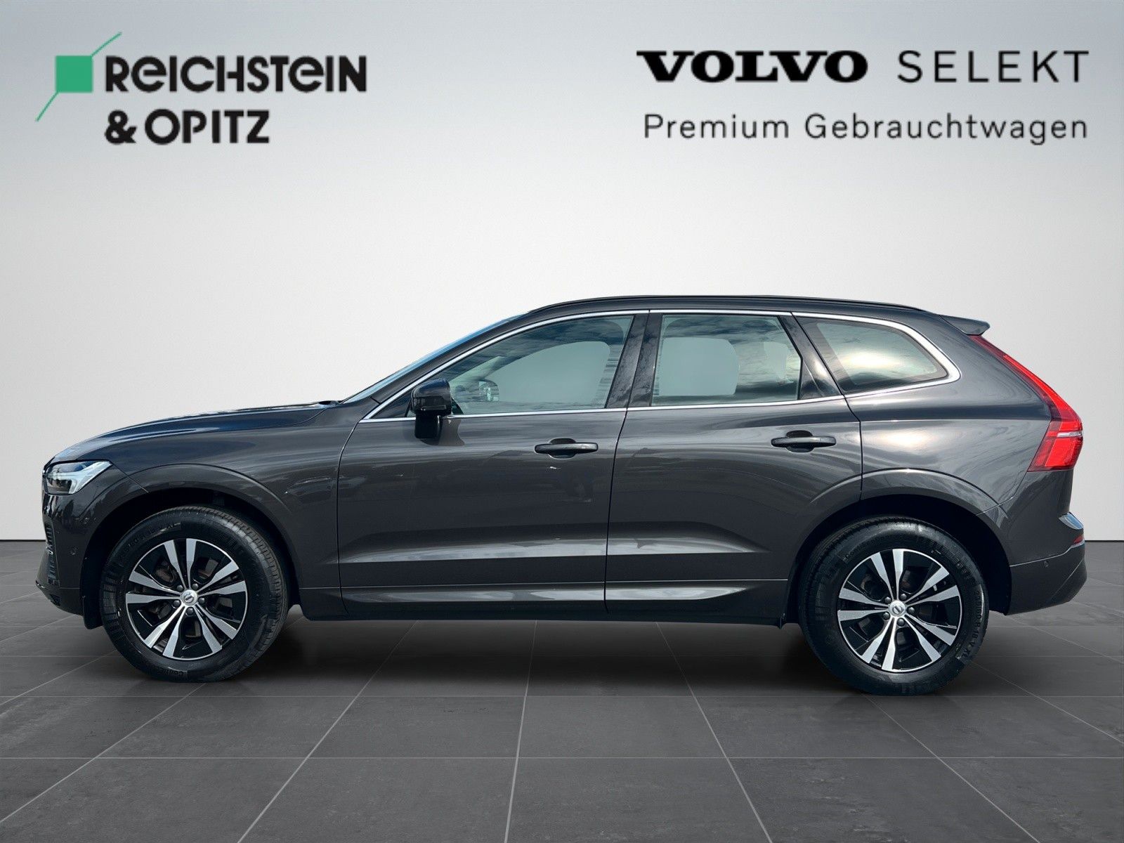 Volvo XC60 B4 Momentum Pro Geartronic AWD - Samsaru's Car Outlet
