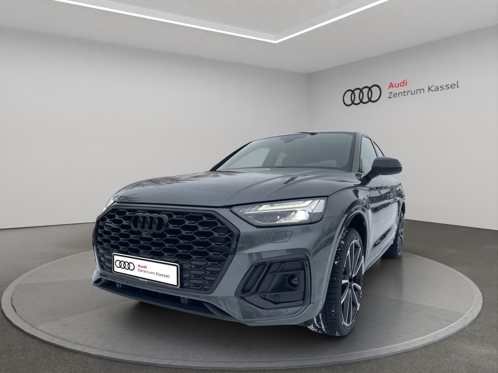 Audi Q5 SB 40 TDI qu. S line Matrix B&O Pano Kamera