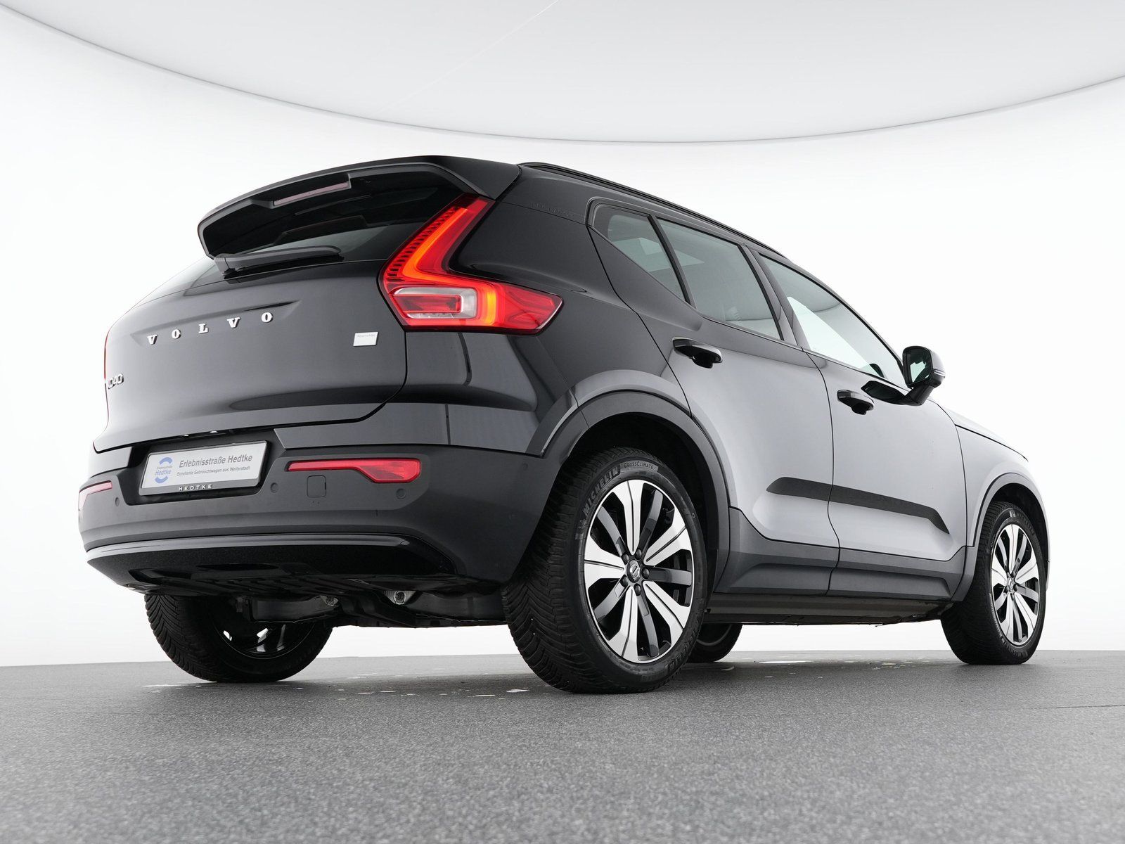 Volvo XC40 Recharge Ultimate - Samsaru's Car Outlet