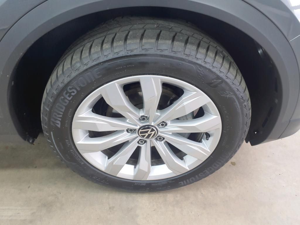 Volkswagen T-Roc Sport 1.5 TSI - Samsaru's Car Outlet
