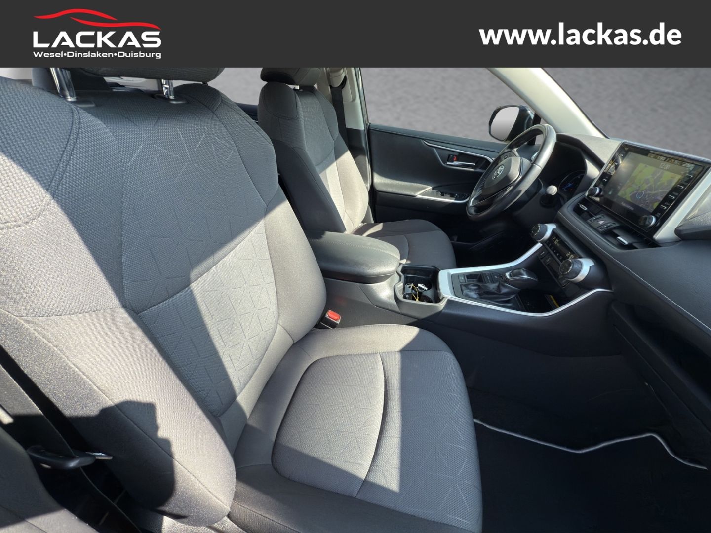 Toyota RAV 4 Hybrid 4x2 - Samsaru's Car Outlet