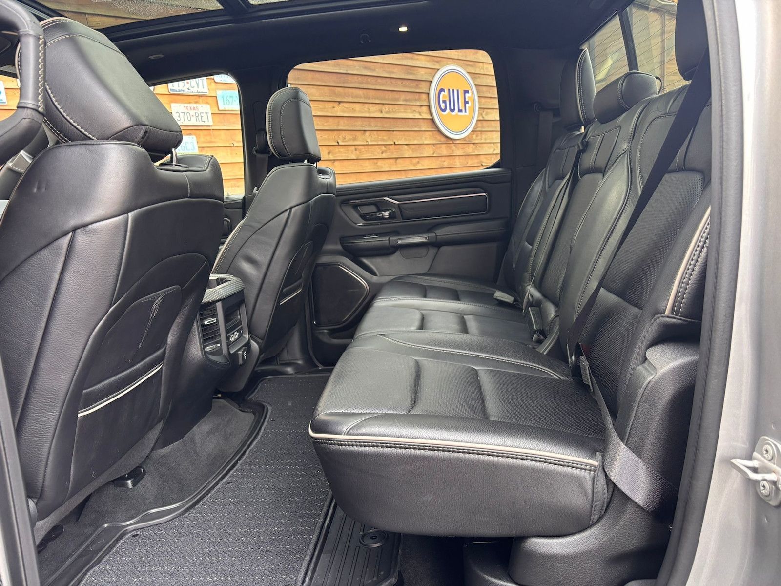 Dodge RAM 1500 5,7 Limited 4x4 LED Pano AHK Memory LPG