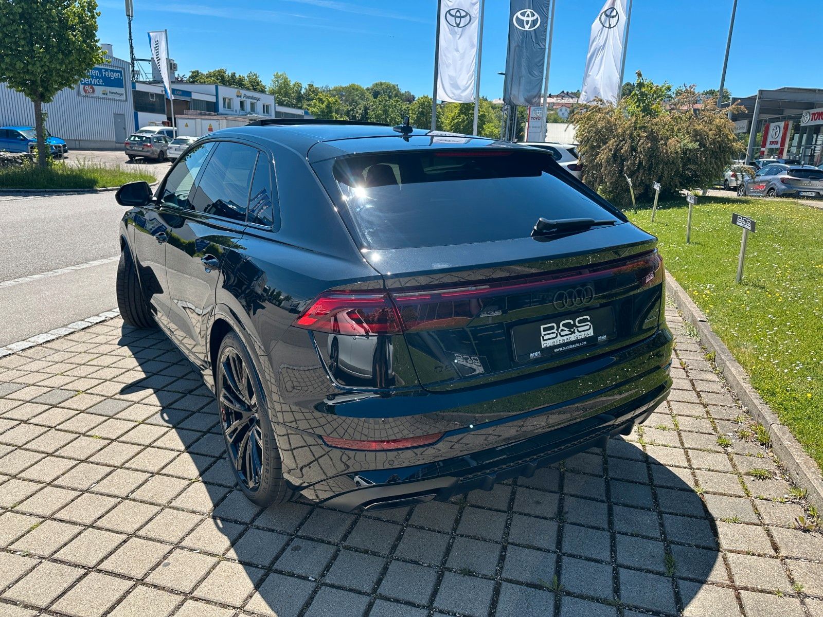 Audi Q8 50 TDI quattro - Samsaru's Car Outlet