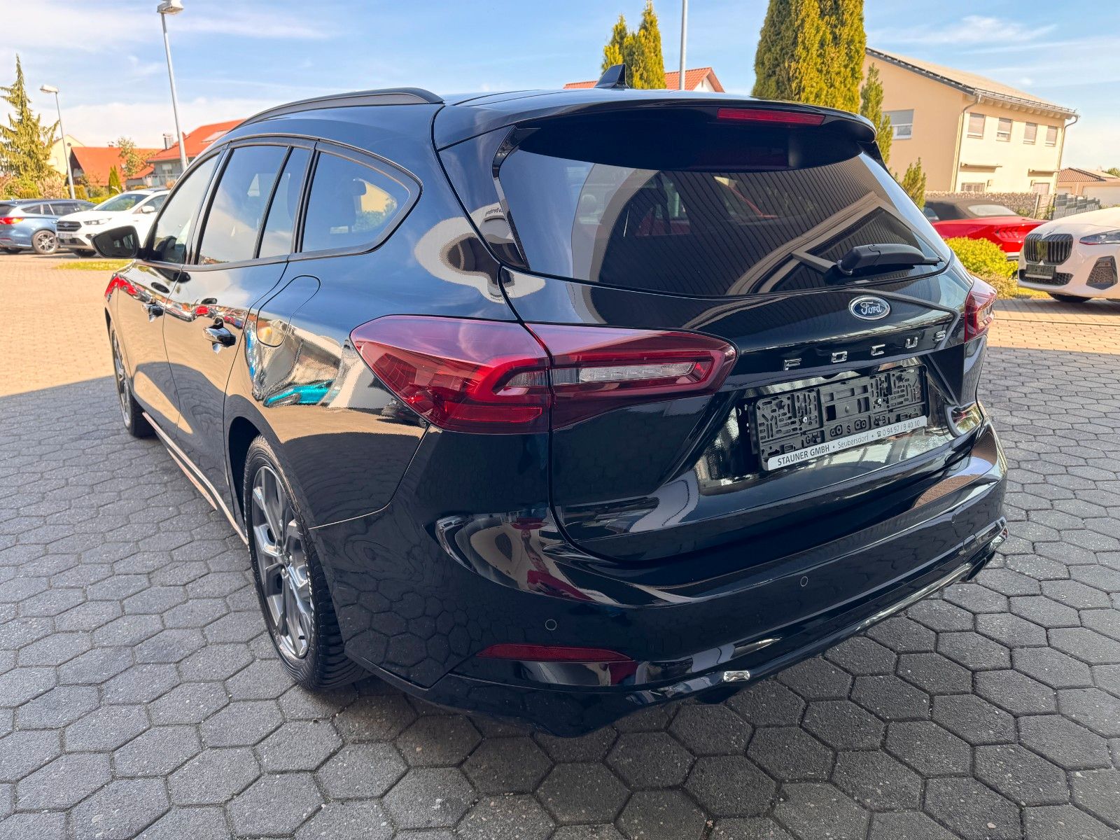 Ford Focus St-Line 1.5 Turnier ABSTEMP. KAMERA NAVI