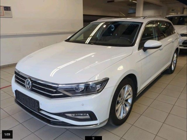 Volkswagen Passat Variant Elegance 4Motion/AHK/Pano/Standhz