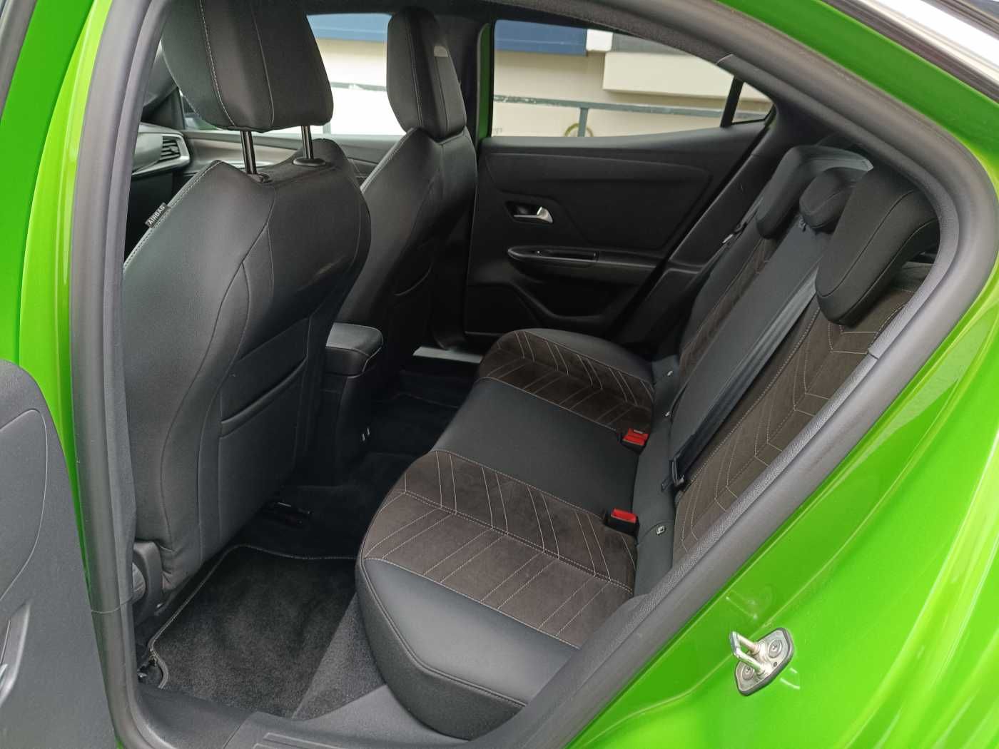 Opel Mokka-e Ultimate - Samsaru's Car Outlet