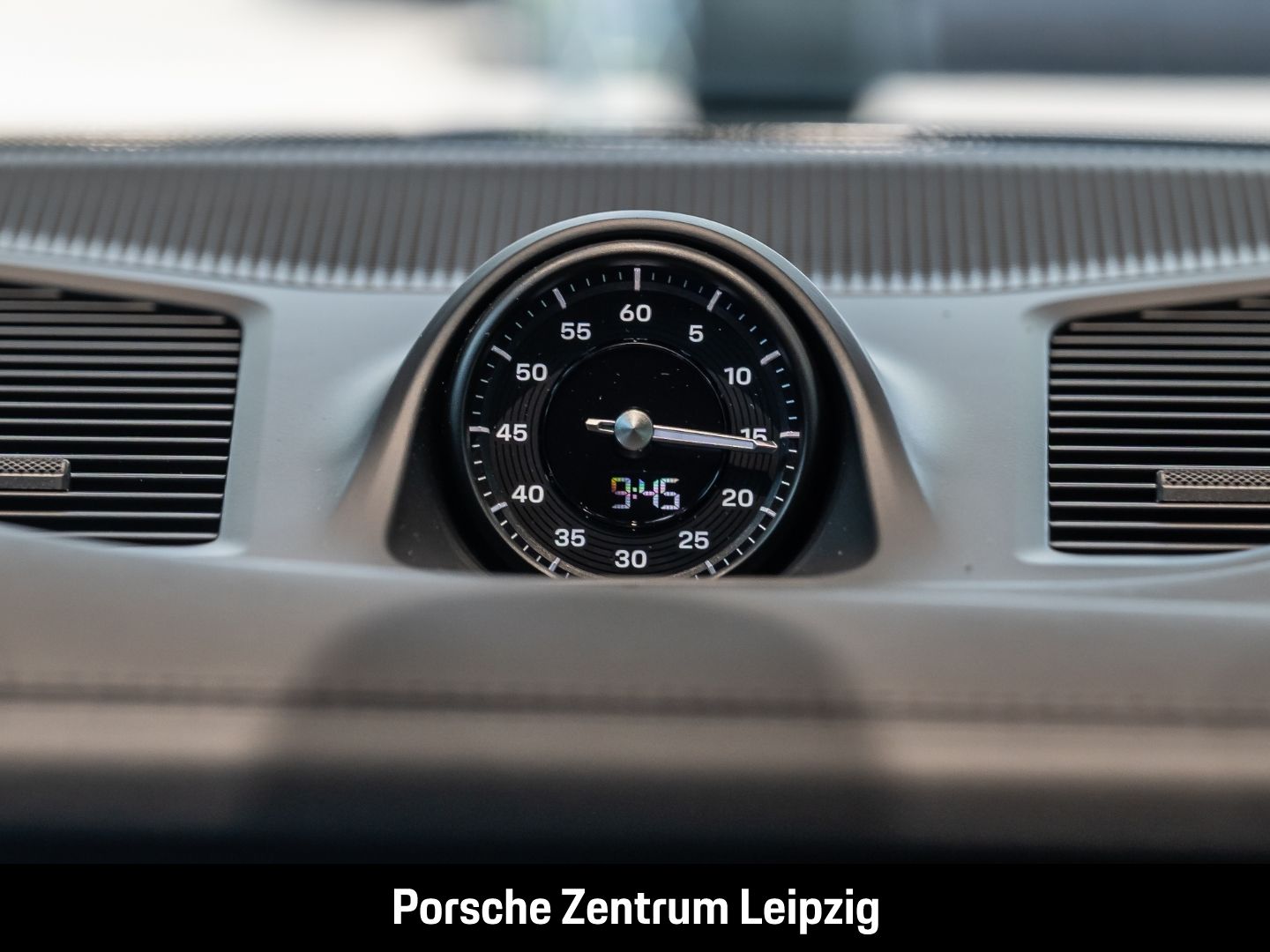 Porsche Cayenne HD-Matrix SportDesign Massage AHK HeadUp