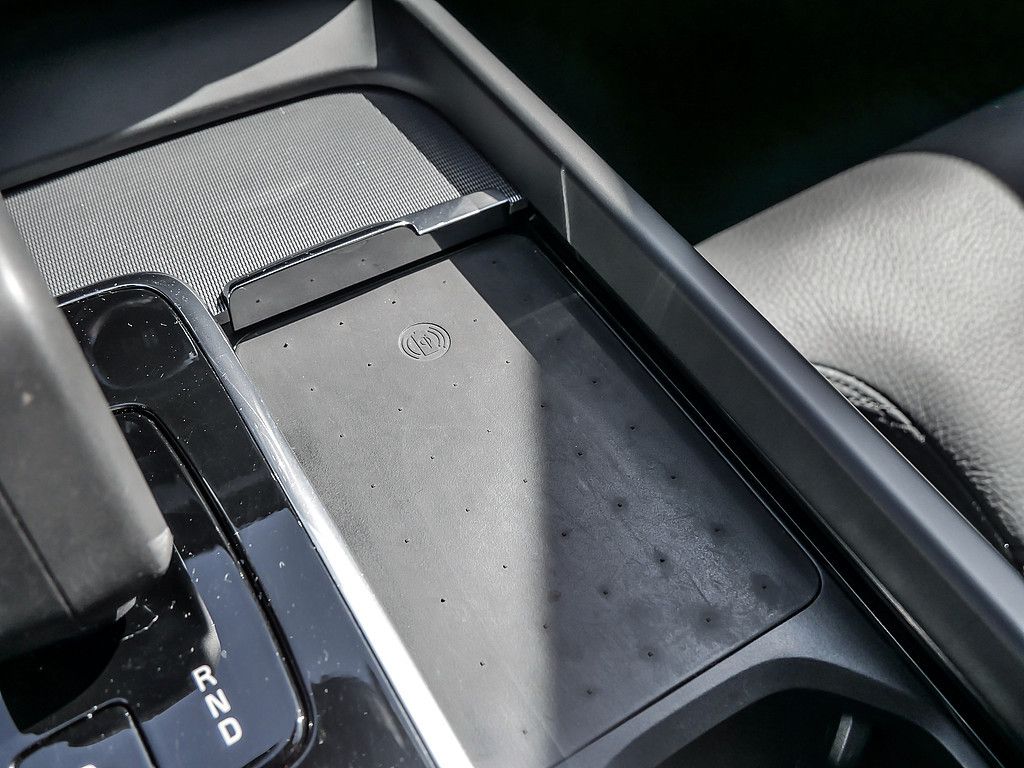 Volvo XC60 B4 Plus Dark AWD