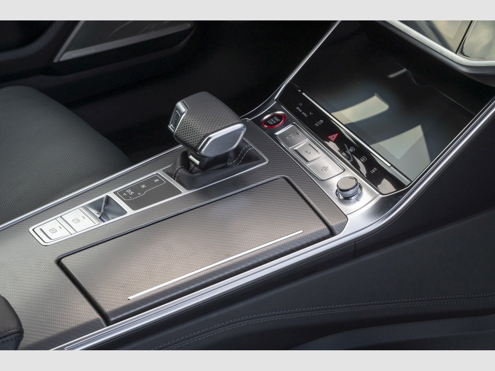 Audi RS6 Black+/B+O Advanced/RS-AGA/Pano/Laser/HuD/AC