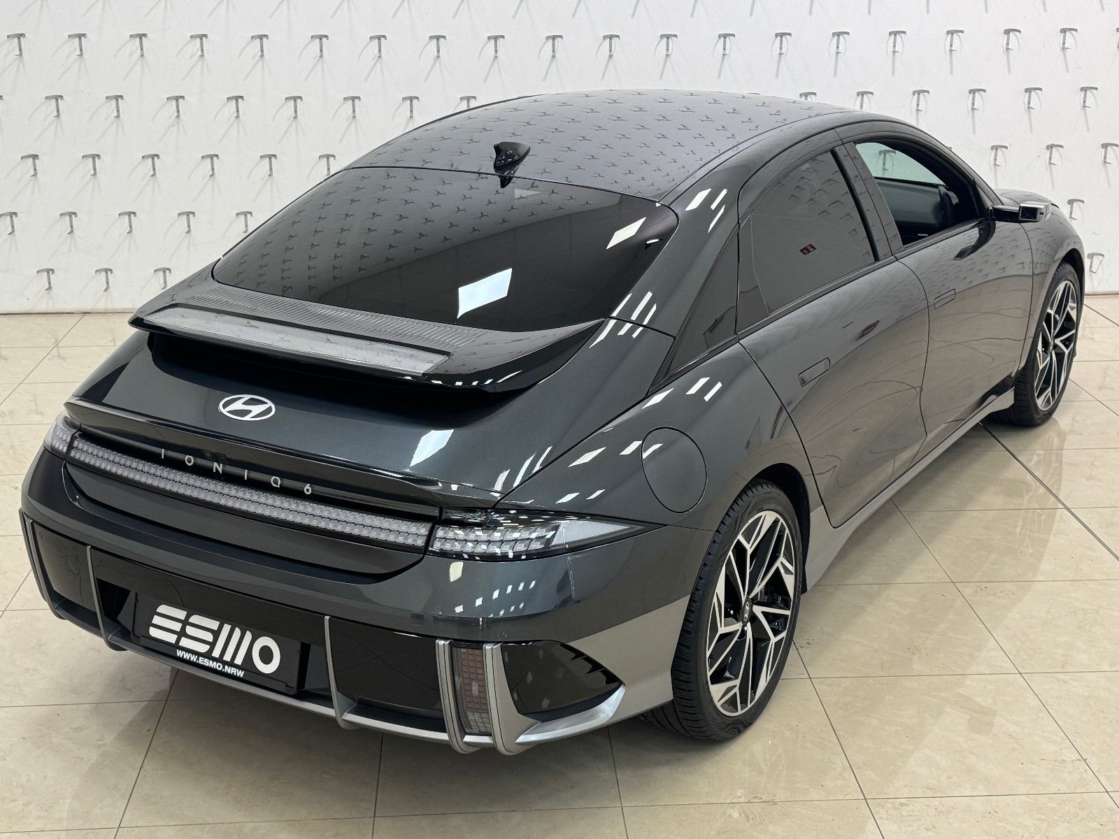 Hyundai IONIQ 6 77,4kWh 325ps 4WD Uniq 360°K/BOSE/DIGI