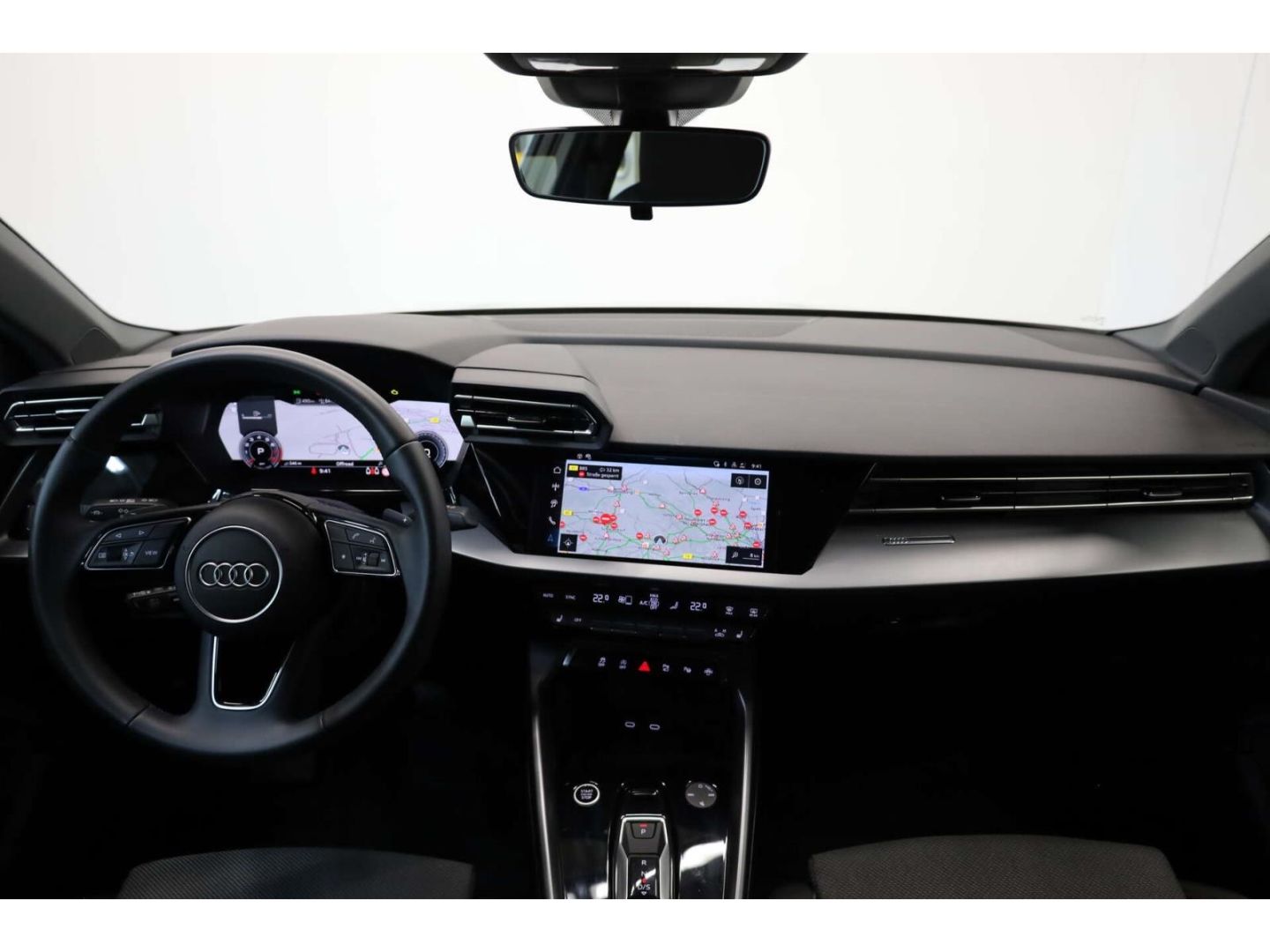 Audi A3 Limousine 30 TFSI advanced S-Tronic 18''/NAV