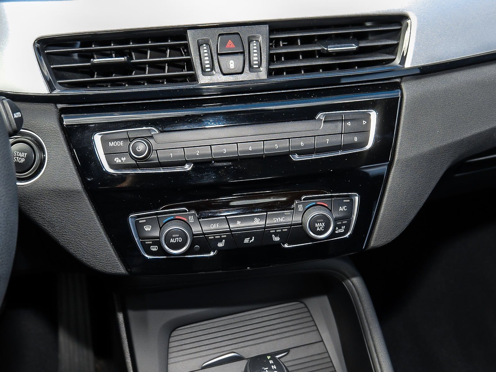BMW X1 xDrive25e Advantage - Samsaru's Car Outlet