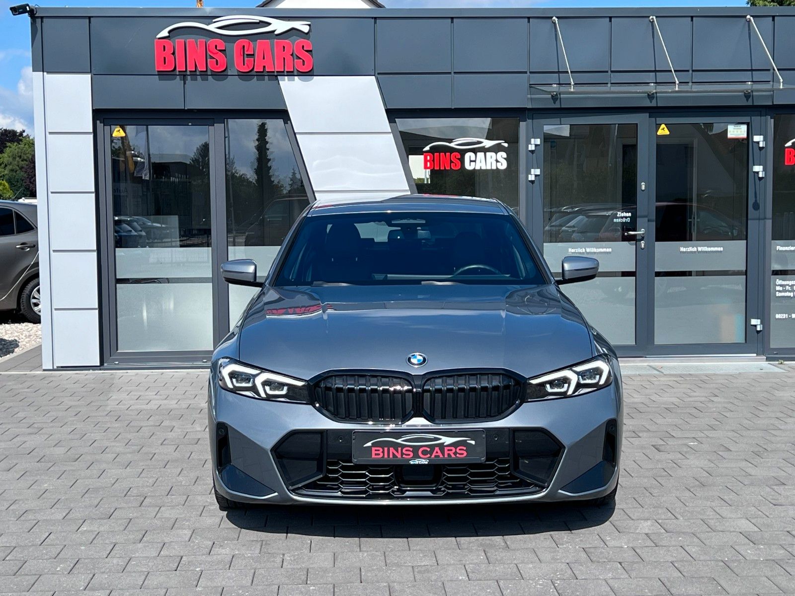BMW 320d Lim xDrive M Sport - Samsaru's Car Outlet