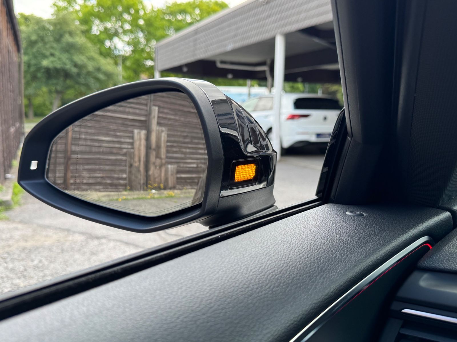 Audi A4 Avant 35 TFSI advanced - Samsaru's Car Outlet
