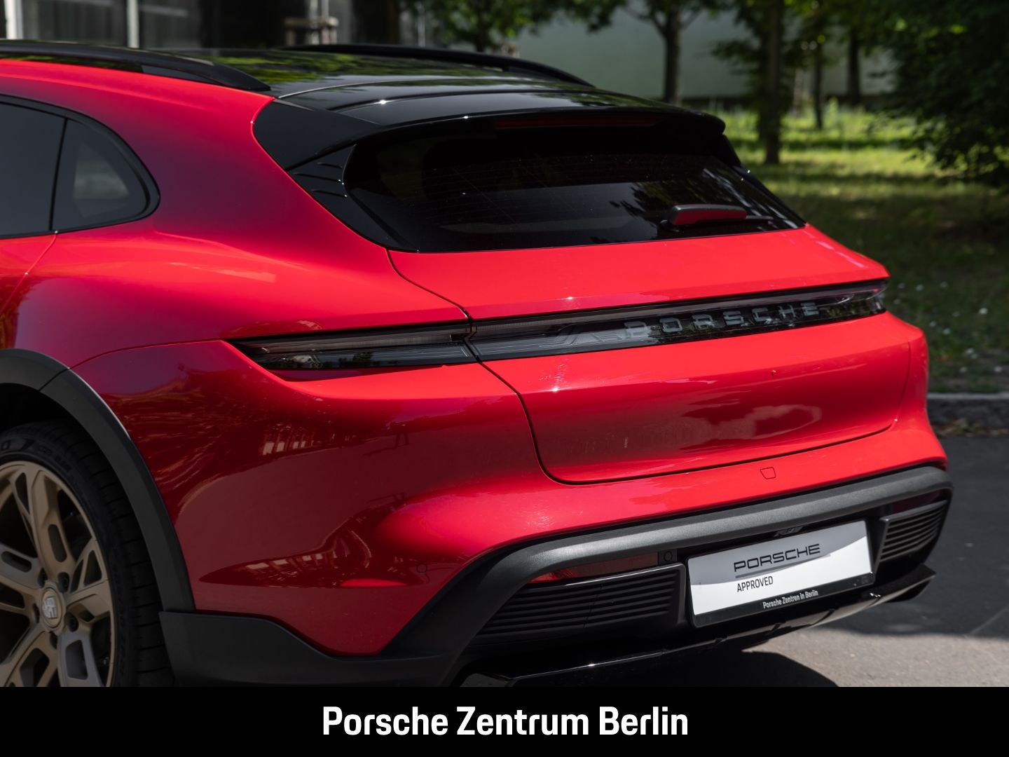 Porsche Taycan 4 Cross Turismo Panoramadach InnoDrive