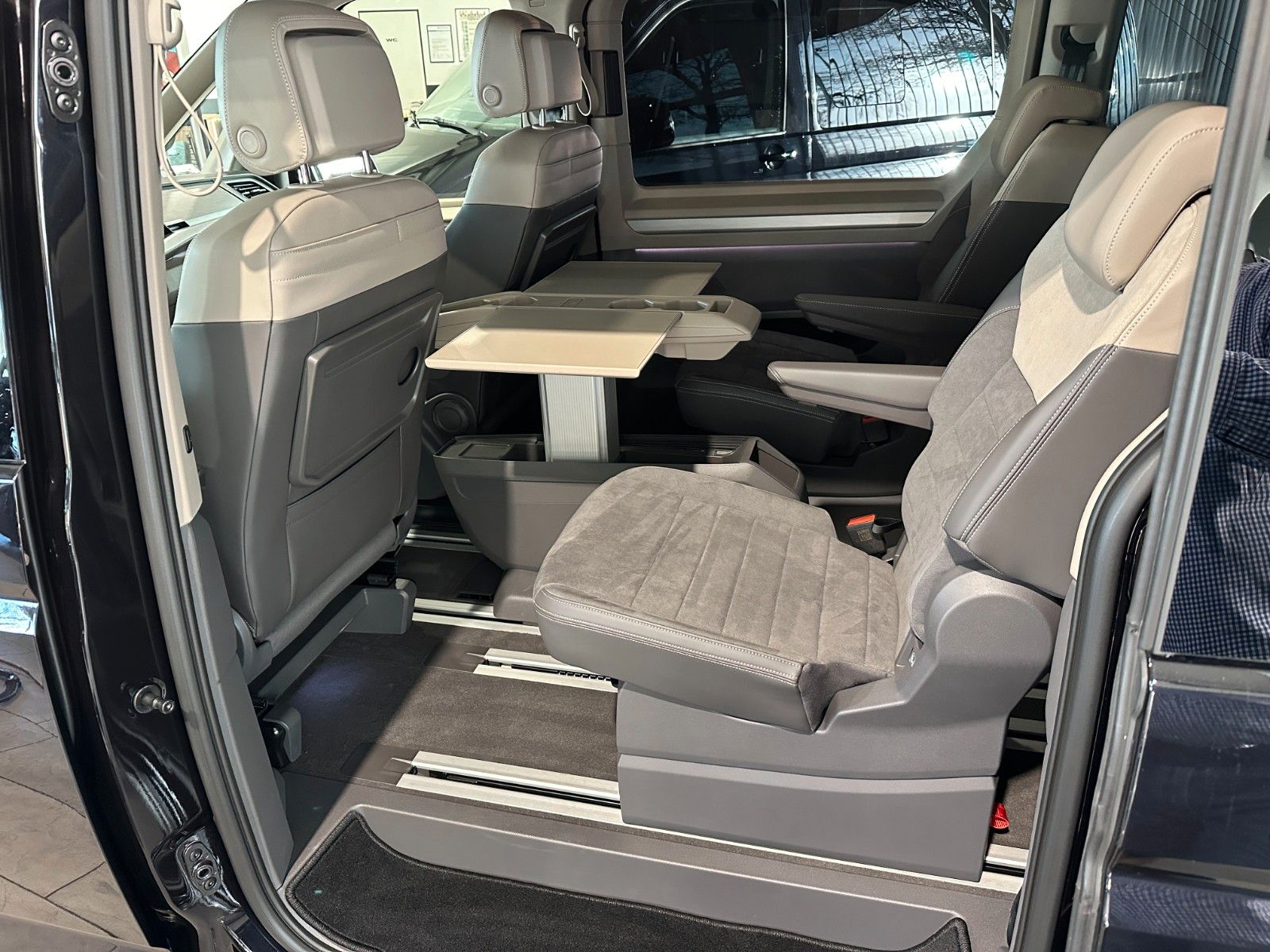 Volkswagen T7 Multivan ABT Edition - Samsaru's Car Outlet