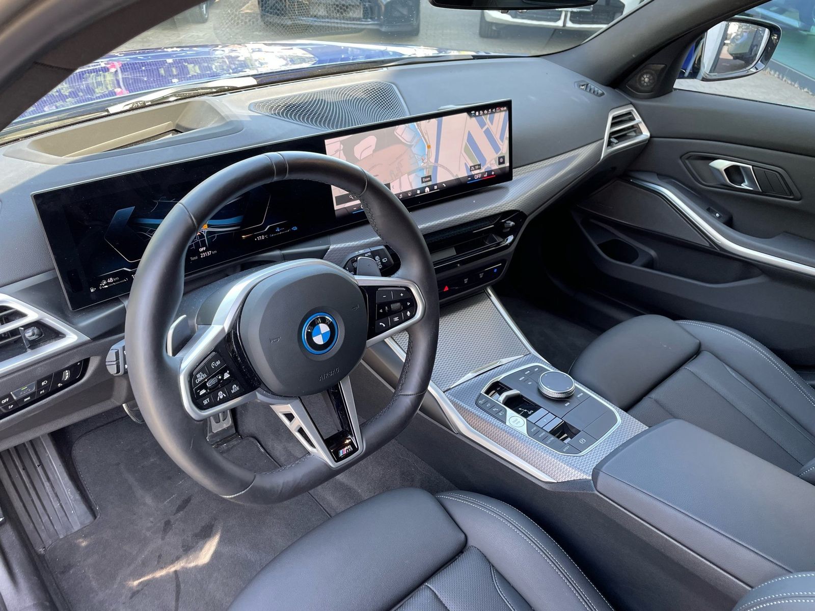 BMW 330e xDrive Tour M Sport | AHK ACC FIN ab 1,99 %