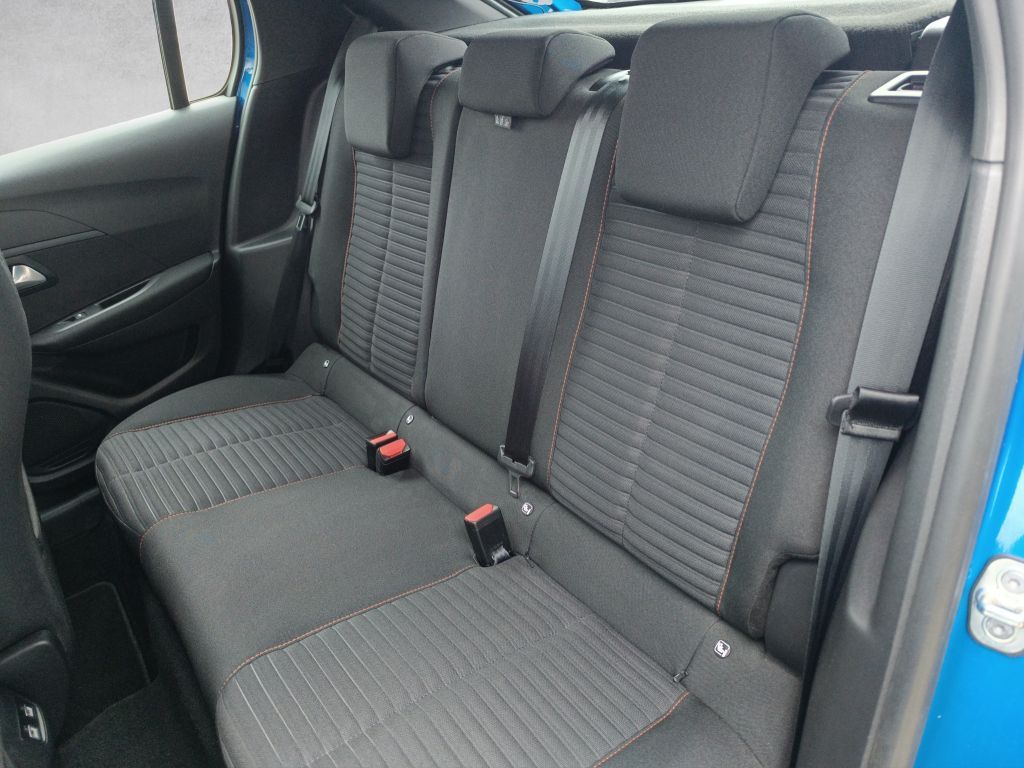 Peugeot 208 - Samsaru's Car Outlet