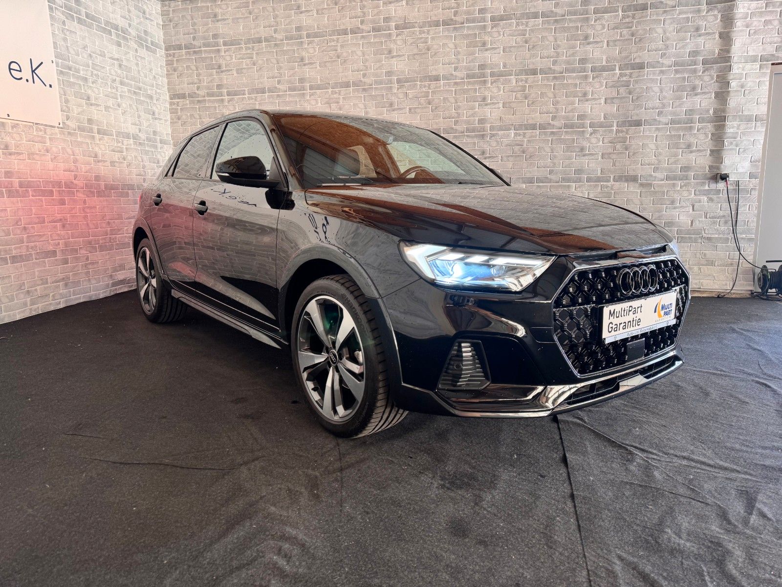 Audi A1 citycarver 35 TFSI S Line - Samsaru's Car Outlet