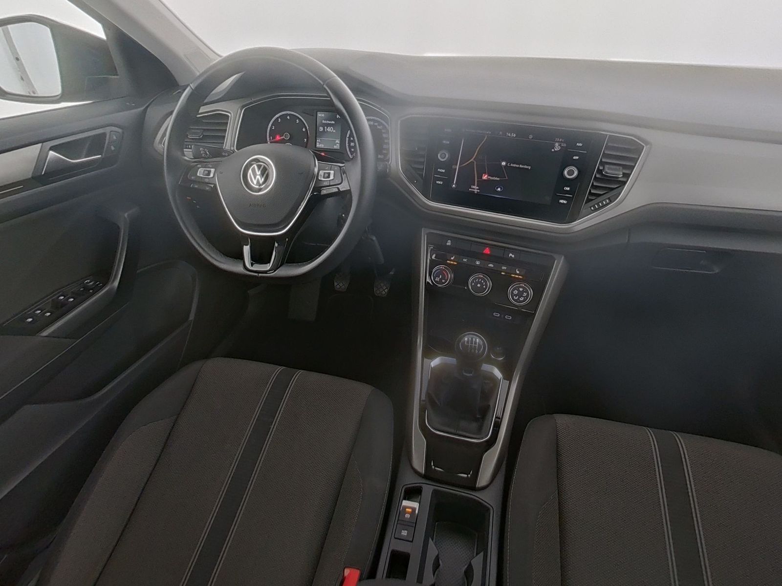 Volkswagen T-Roc Style - Samsaru's Car Outlet