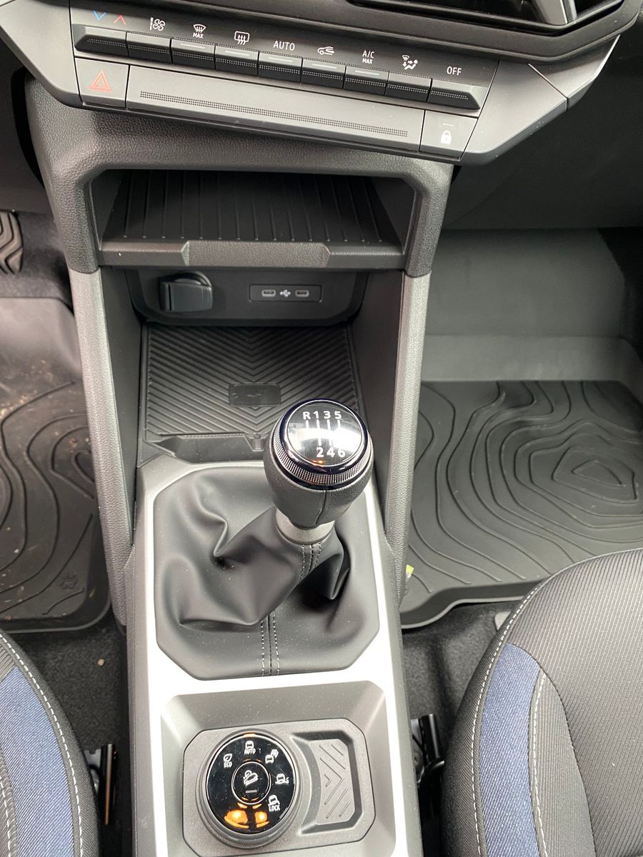 Dacia Duster 4x4 - Samsaru's Car Outlet