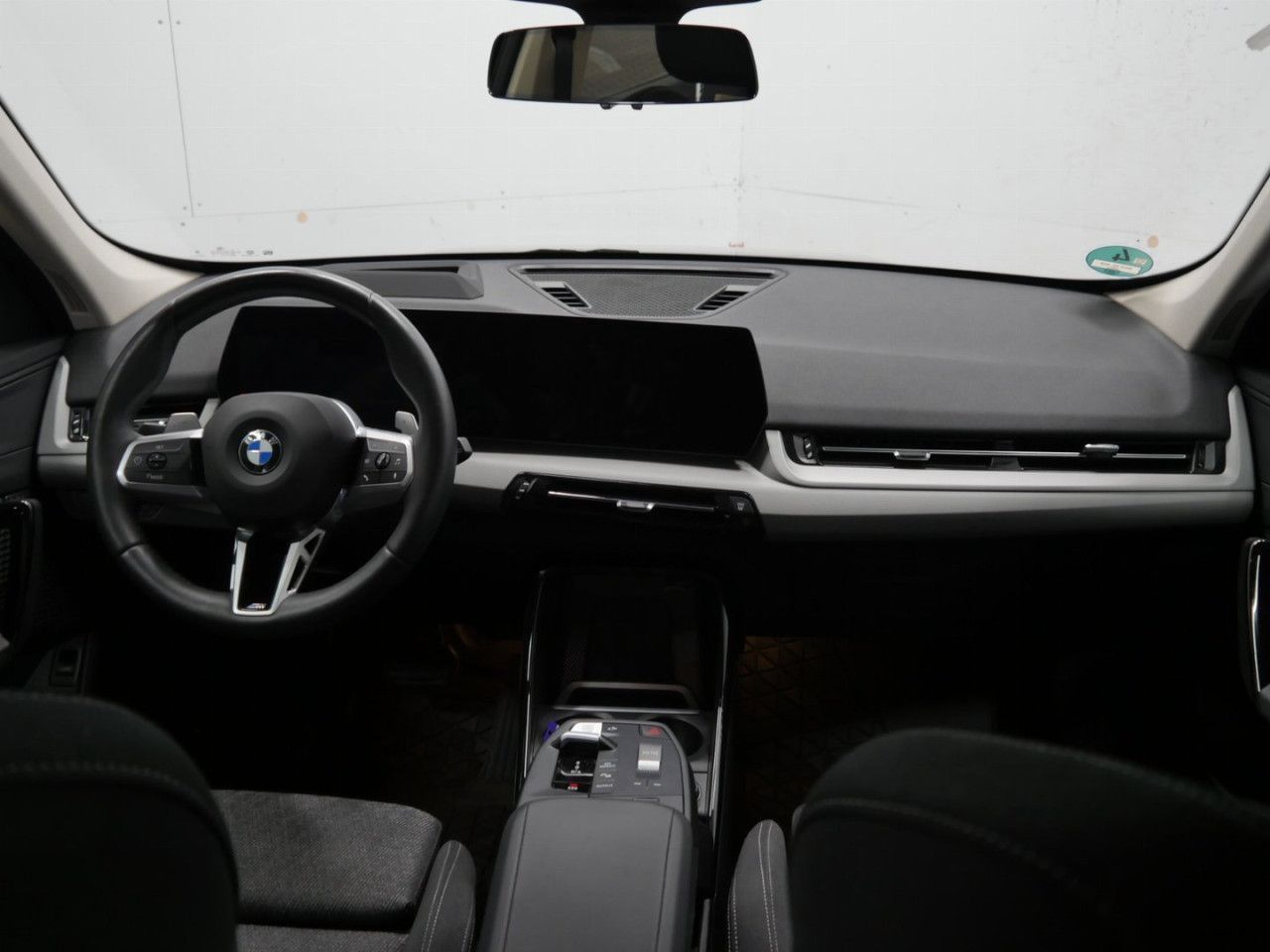 BMW X1 xDrive20d DAProf PA+ HUD LCProf KomZug St+Go" → "BMW X1 xDrive20d - Samsaru's Car Outlet