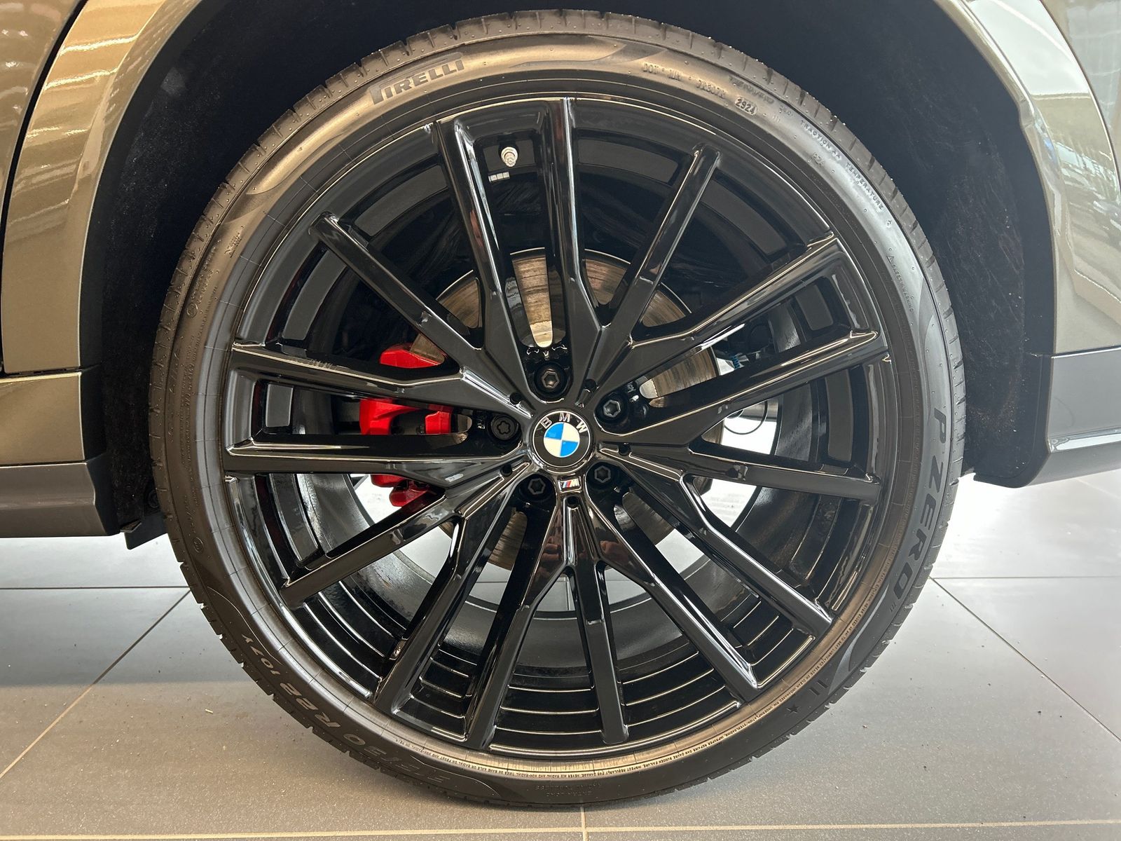 BMW X6 xDrive40d M Sport Sportpaket Gestiksteuerung