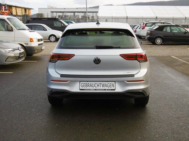 Volkswagen Golf VIII 2.0 TDI Life - Samsaru's Car Outlet