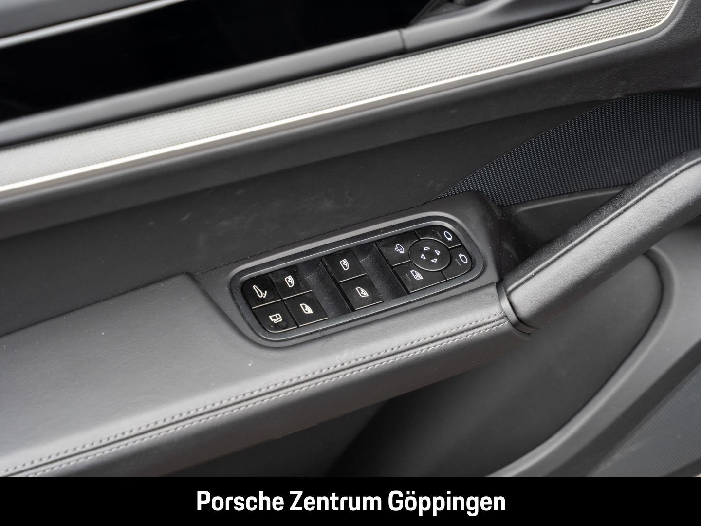 Porsche Cayenne E-Hybrid BOSE Panorama Rückfahrkamera