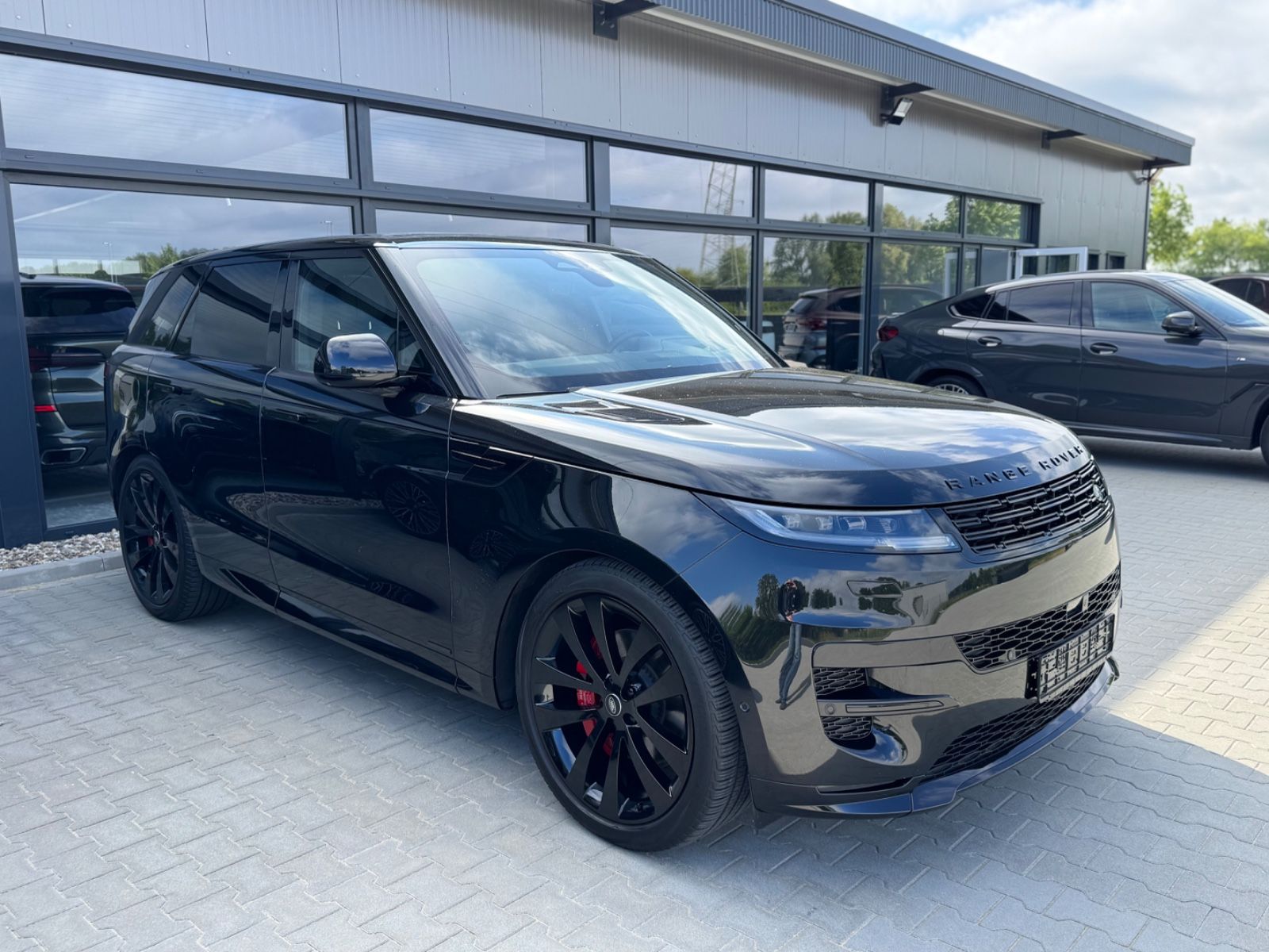 Range Rover Sport Autobiography - Samsaru's Car Outlet