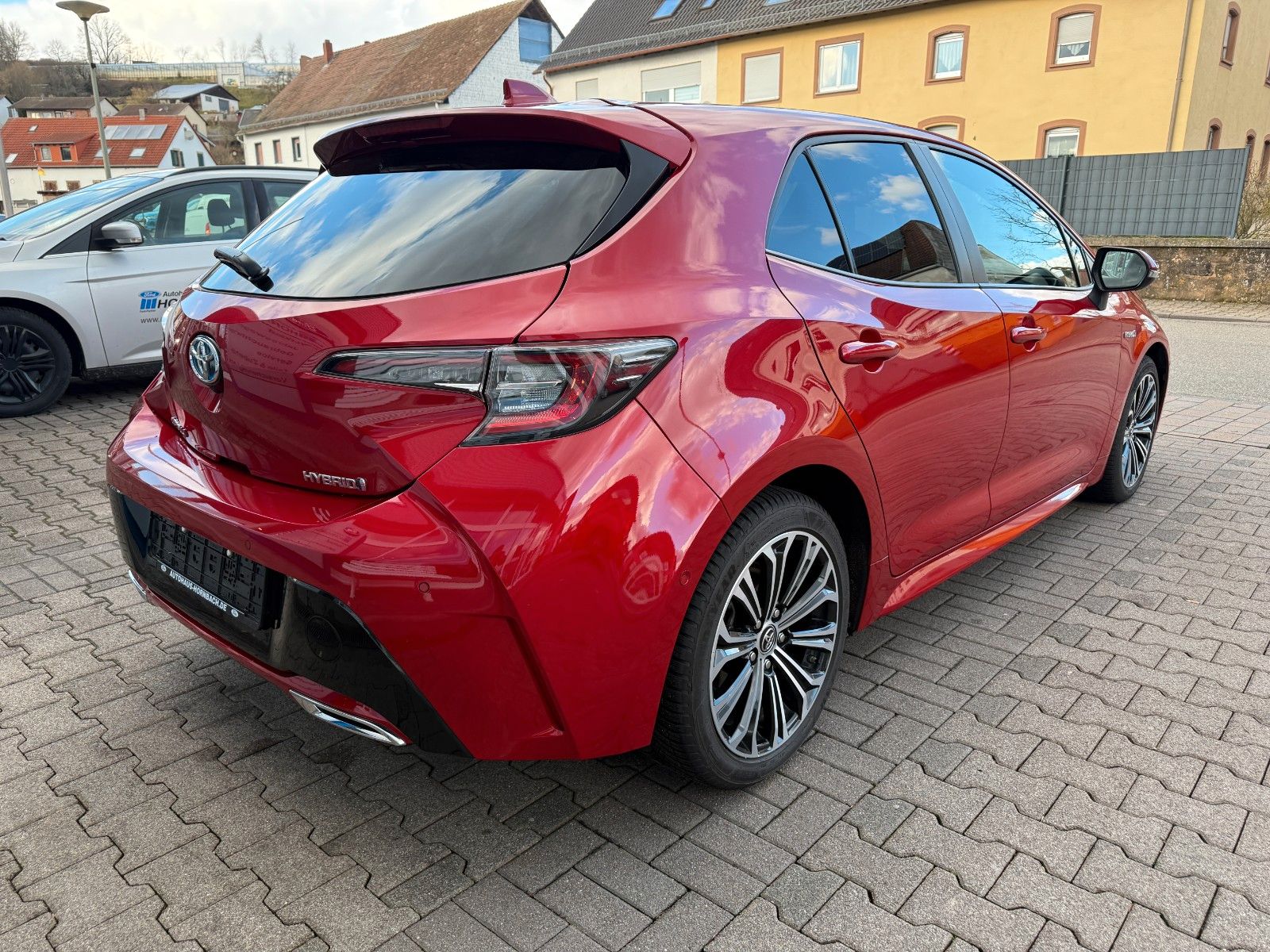 Toyota Corolla Hybrid - Samsaru's Car Outlet