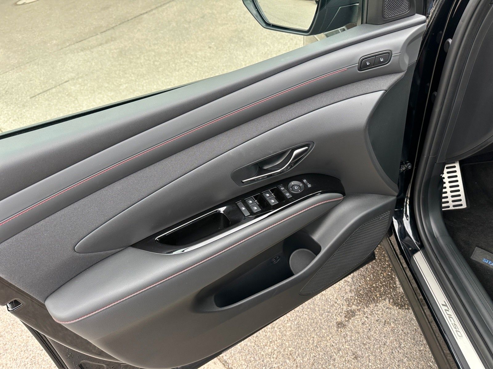 Hyundai TUCSON N Line Hybrid 2WD - Samsaru's Car Outlet