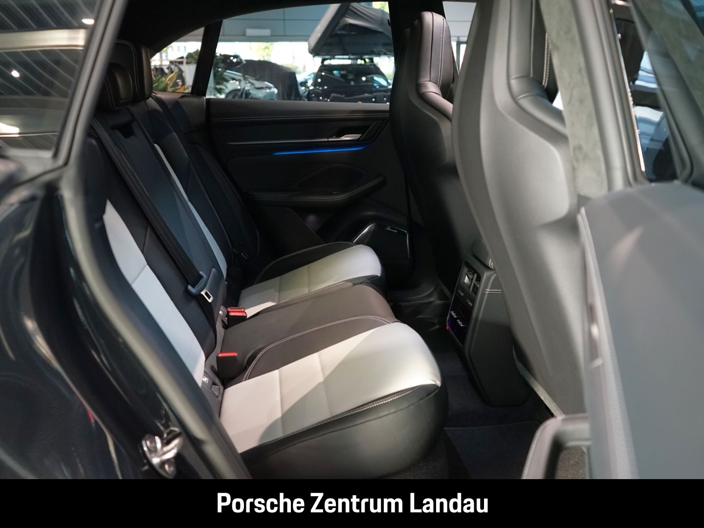 Porsche Macan 4S Burmester HA-Lenkung InnoDrive Head-Up