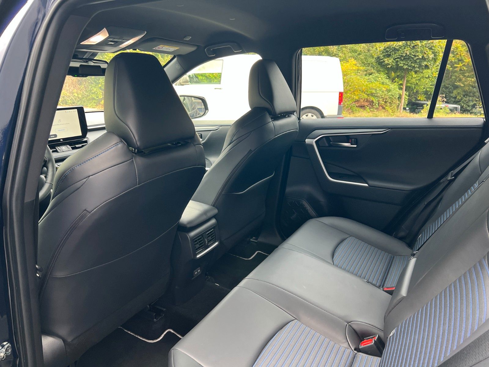 Toyota RAV 4 2.5 Hybrid 4x2 Style VOLL JBL+360°+LEDER